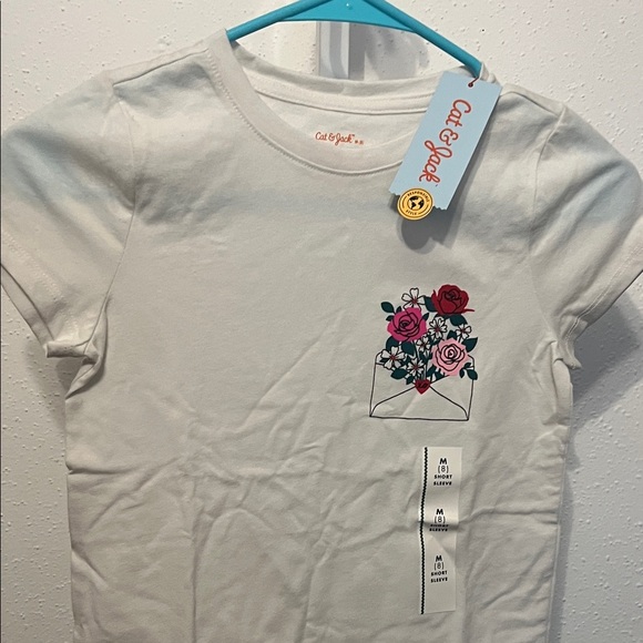 NWT Off White Tee with Floral Envelope print
CAT & JACK - Picture 5 of 5